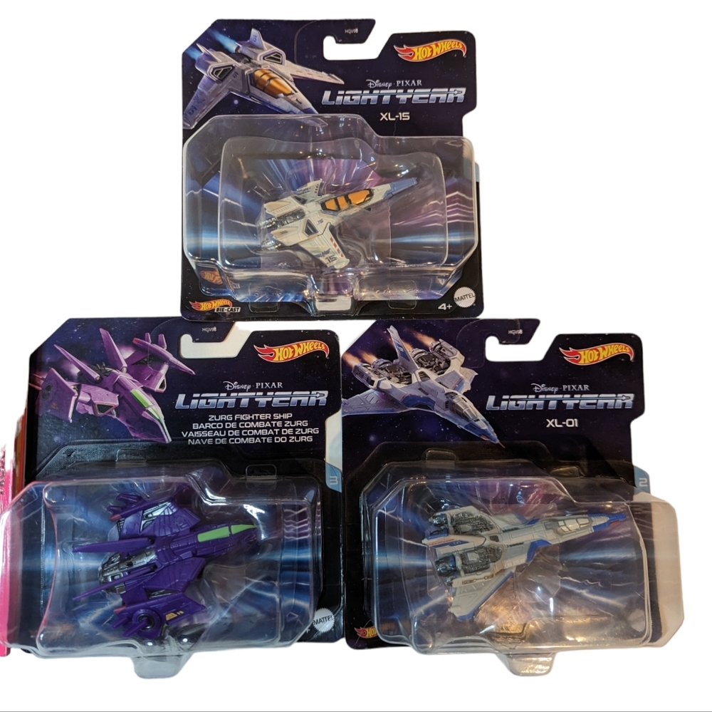 Hot Wheels die-cast Pixar Lightyear Fleet Starship 3pc set.